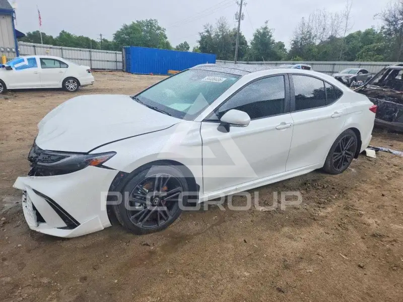 2025 Toyota CAMRY фото