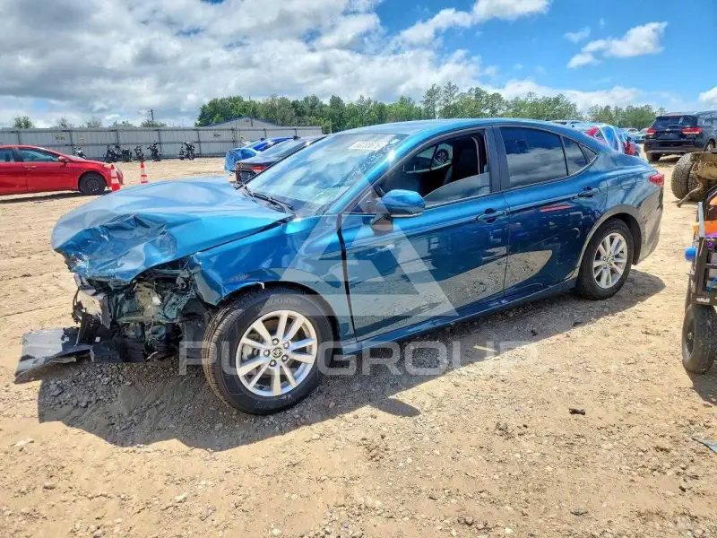 2025 Toyota CAMRY фото