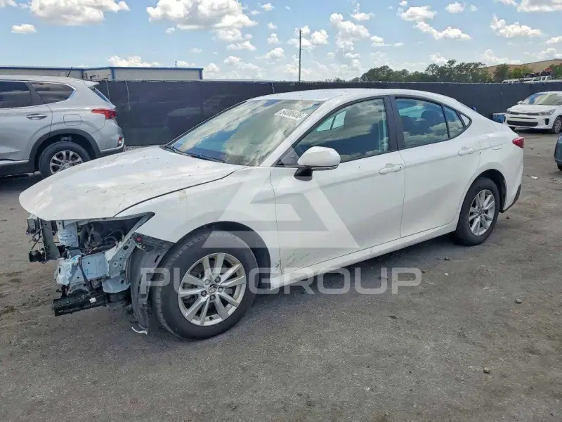2025 Toyota CAMRY фото