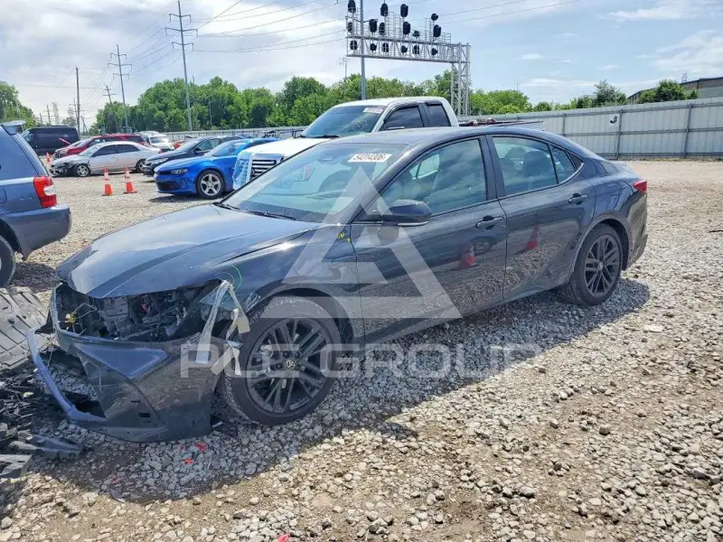 2025 Toyota CAMRY photo