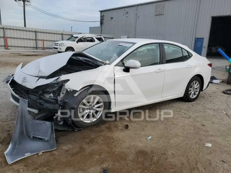 2025 Toyota CAMRY photo