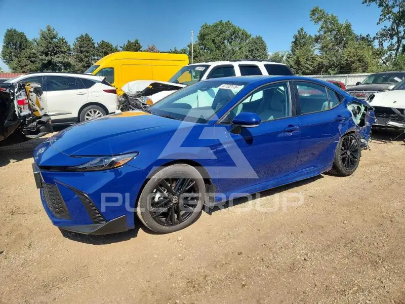 2025 Toyota CAMRY фото
