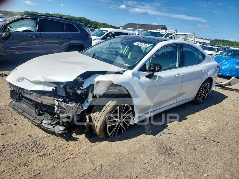 2025 Toyota CAMRY фото
