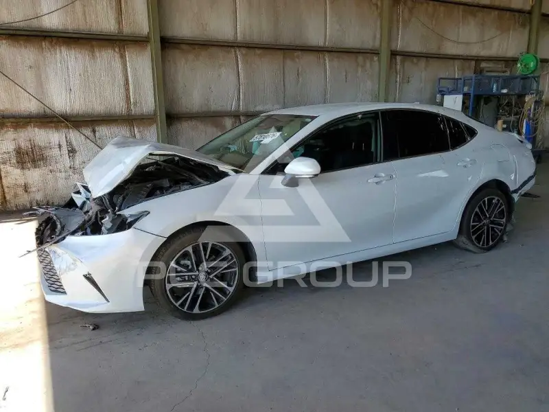 2025 Toyota CAMRY фото