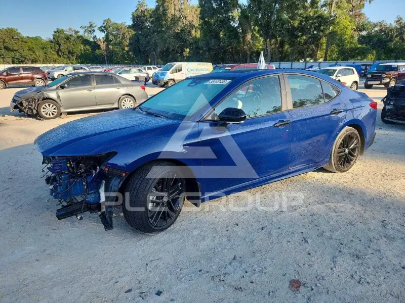 2025 Toyota CAMRY фото