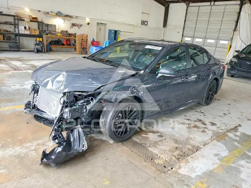 2025 Toyota CAMRY фото