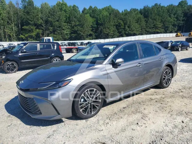 2025 Toyota CAMRY фото