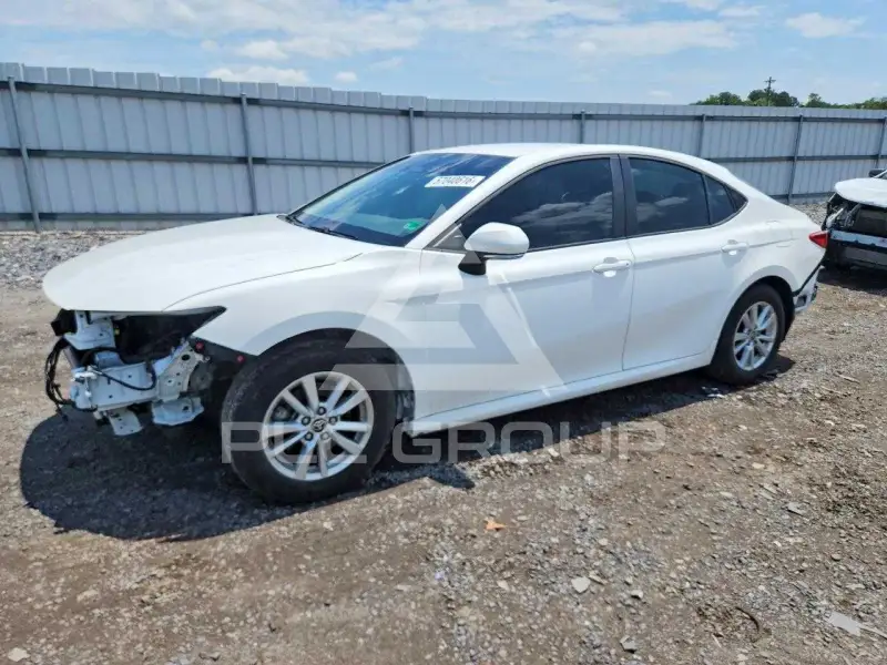 2025 Toyota CAMRY фото
