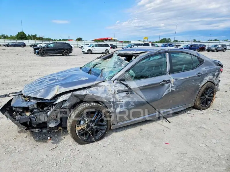 2025 Toyota CAMRY фото
