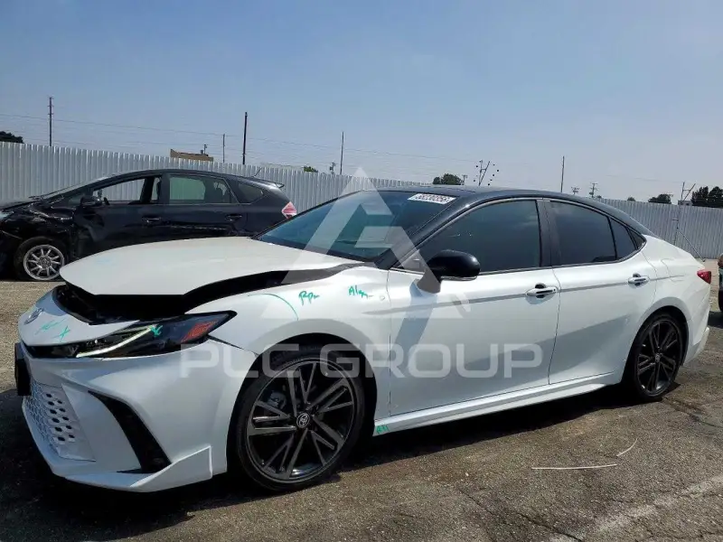 2025 Toyota CAMRY фото