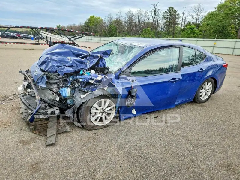 2025 Toyota CAMRY photo