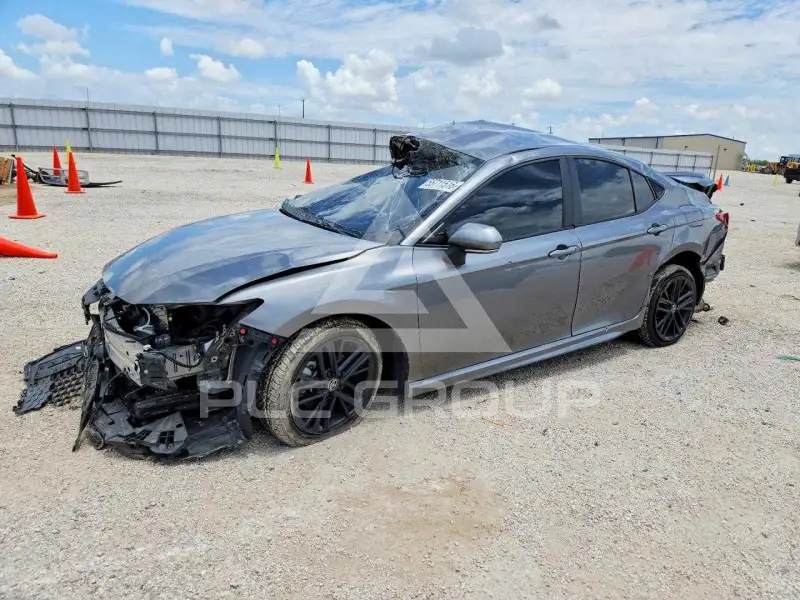 2025 Toyota CAMRY фото