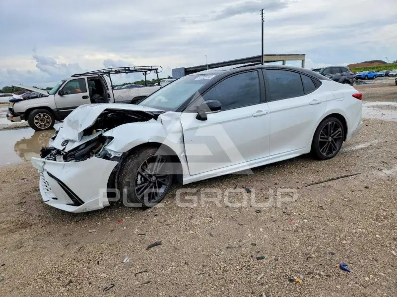 2025 Toyota CAMRY фото