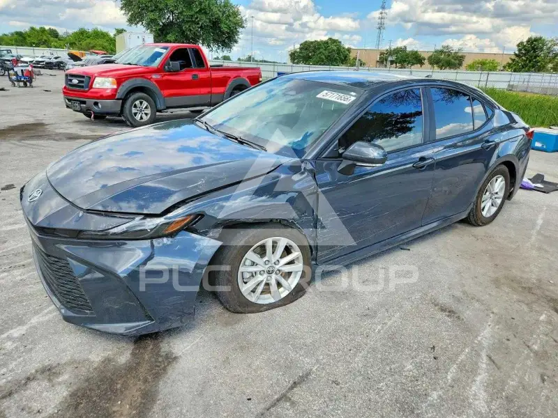 2025 Toyota CAMRY photo