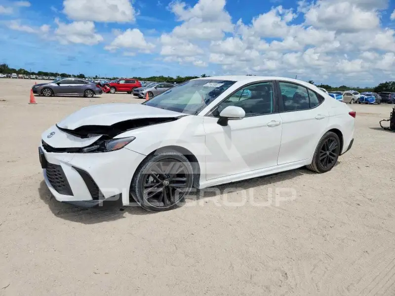 2025 Toyota CAMRY фото