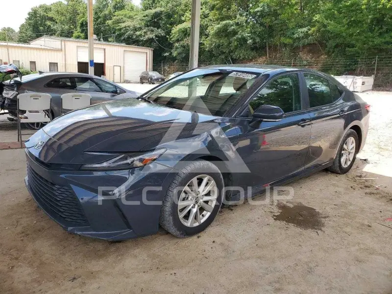 2025 Toyota CAMRY photo