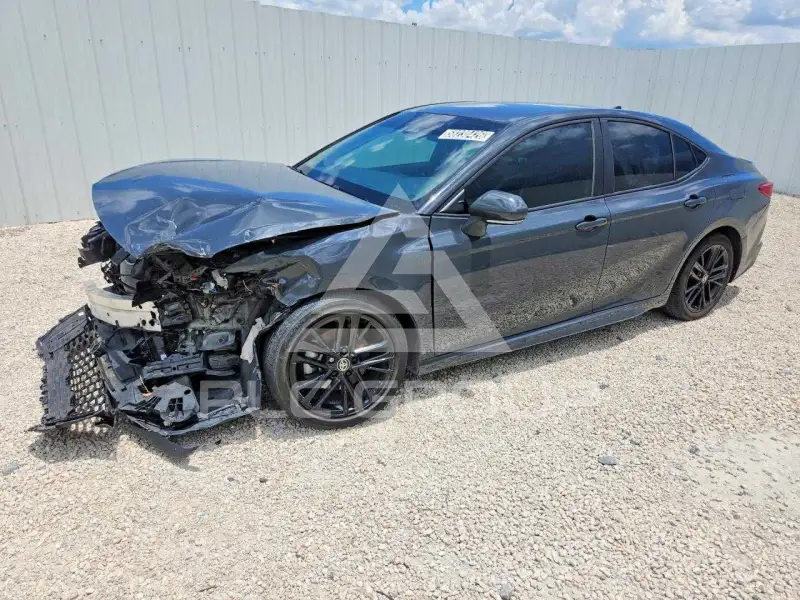 2025 Toyota CAMRY фото