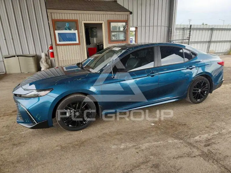 2025 Toyota CAMRY фото