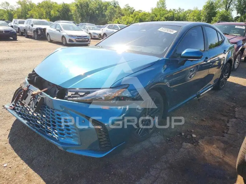 2025 Toyota CAMRY фото