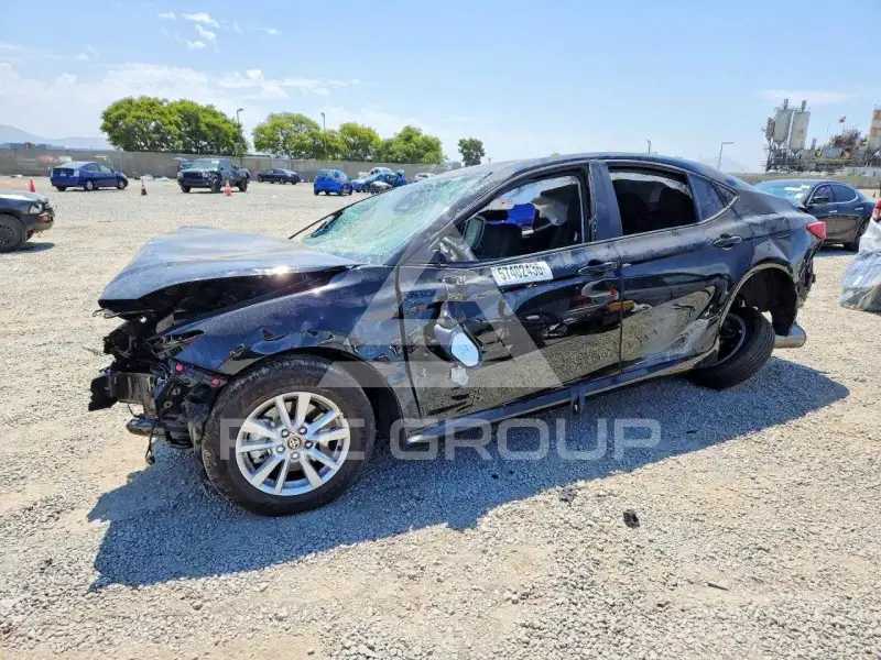 2025 Toyota CAMRY фото