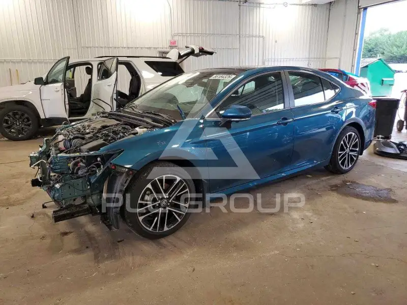 2025 Toyota CAMRY фото