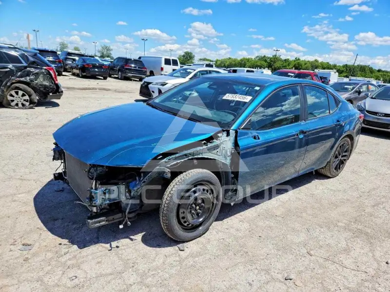 2025 Toyota CAMRY фото