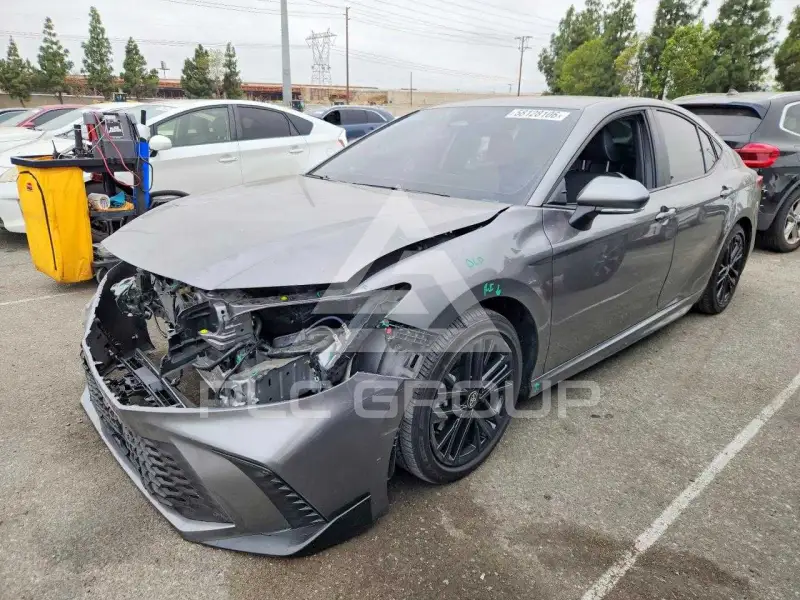 2025 Toyota CAMRY фото