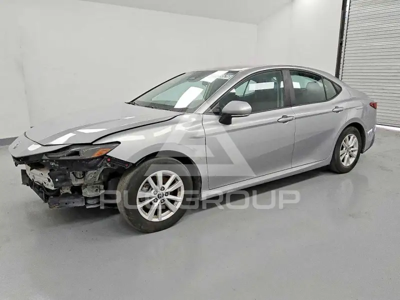 2025 Toyota CAMRY фото
