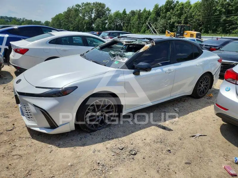 2025 Toyota CAMRY фото