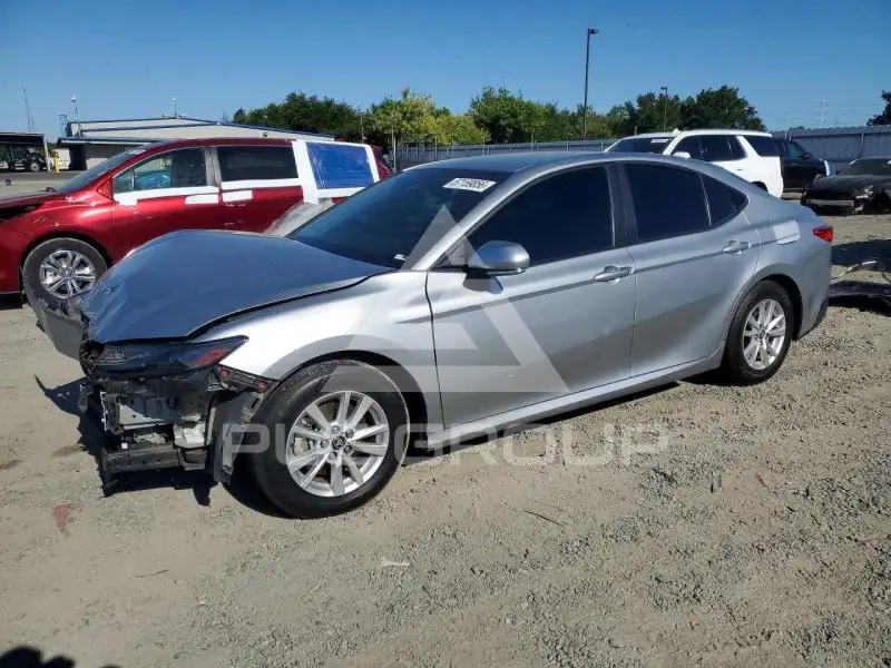 2025 Toyota CAMRY фото