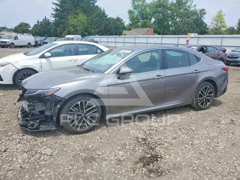 2025 Toyota CAMRY фото