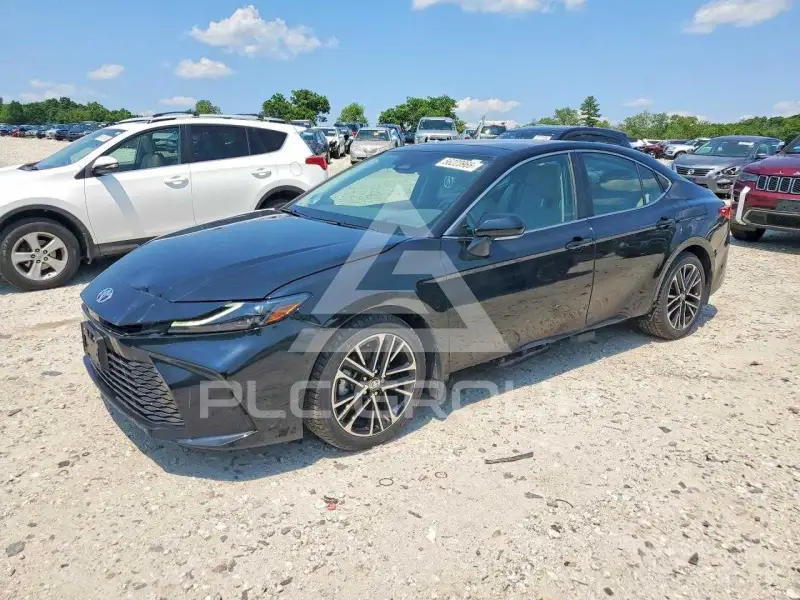 2025 Toyota CAMRY фото