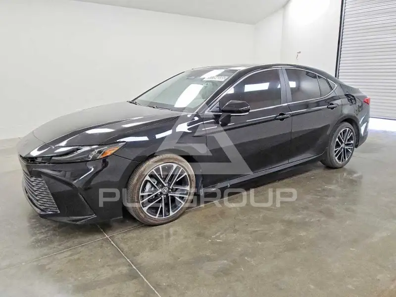 2025 Toyota CAMRY photo