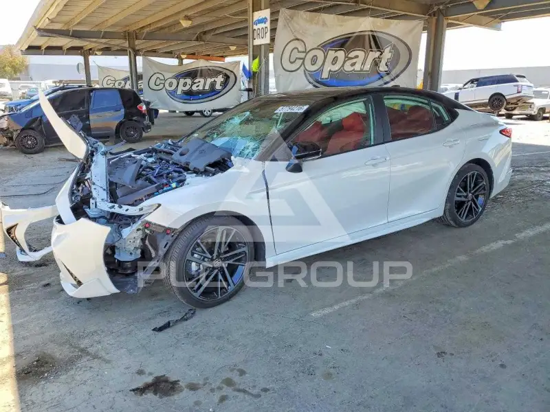 2025 Toyota CAMRY фото