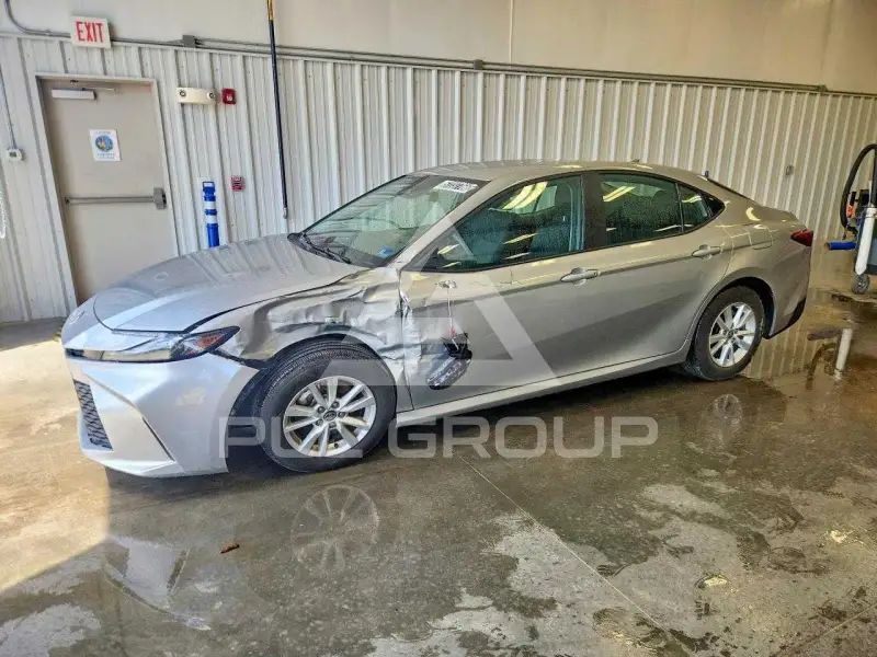 2025 Toyota CAMRY фото