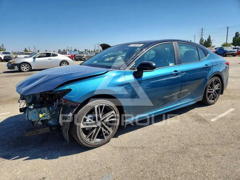 2025 Toyota CAMRY фото