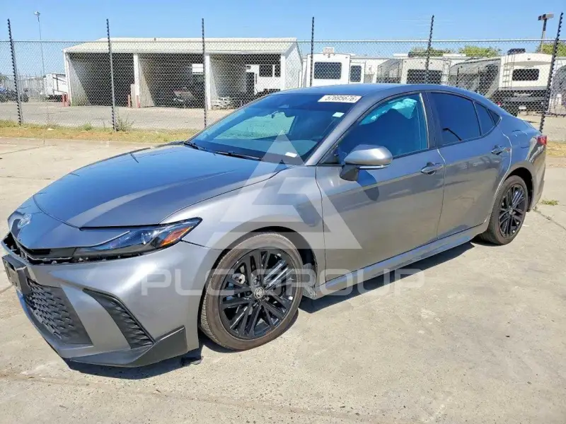 2025 Toyota CAMRY фото