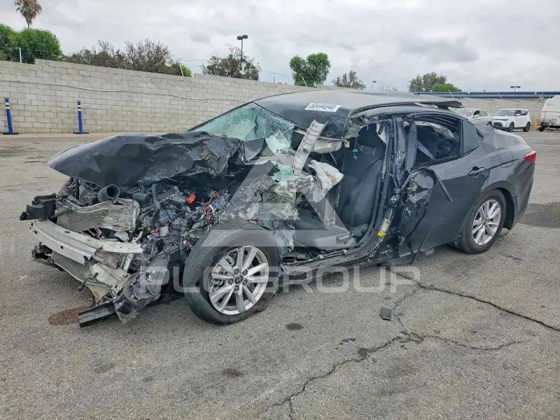 2025 Toyota CAMRY photo