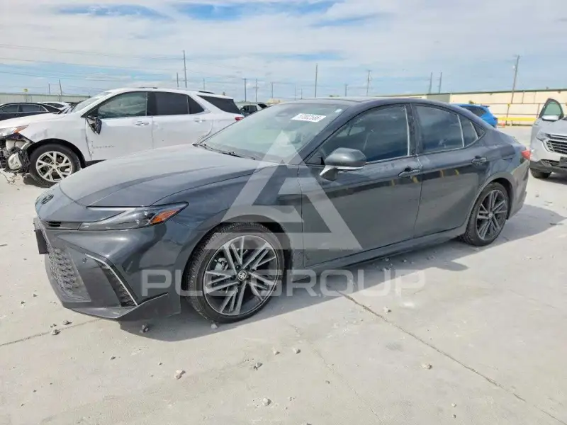 2025 Toyota CAMRY фото