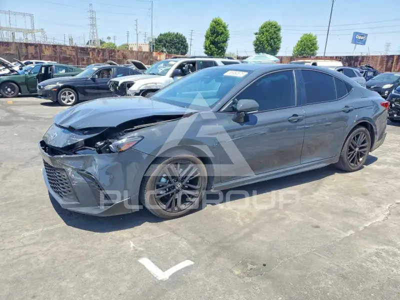 2025 Toyota CAMRY фото