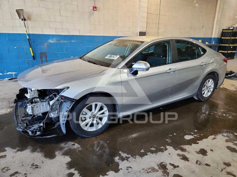 2025 Toyota CAMRY фото