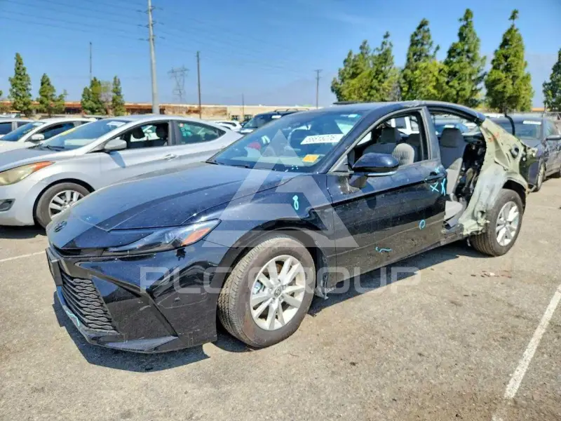 2025 Toyota CAMRY фото