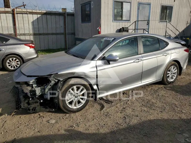 2025 Toyota CAMRY фото