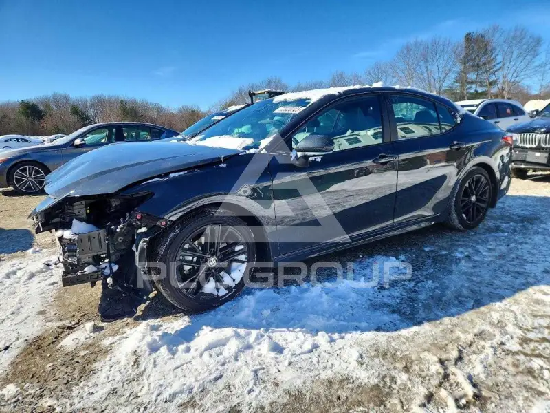 2025 Toyota CAMRY фото