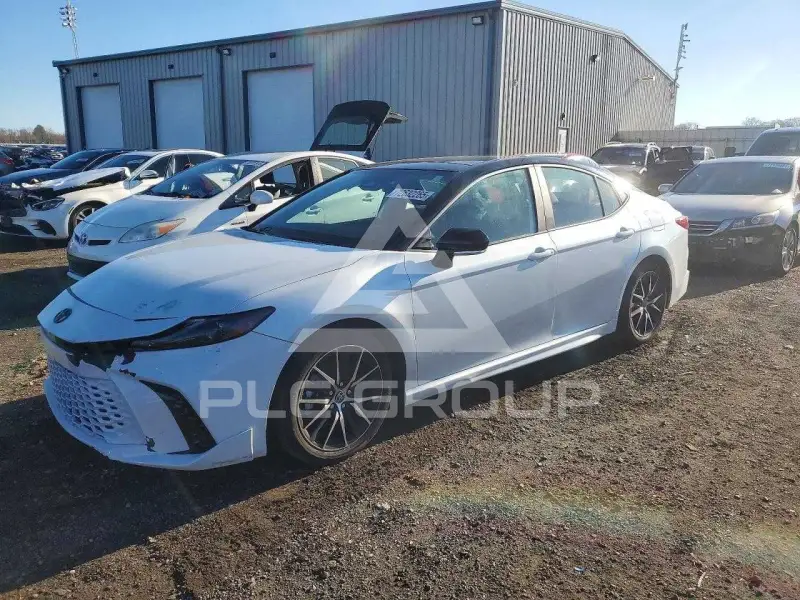 2025 Toyota CAMRY фото