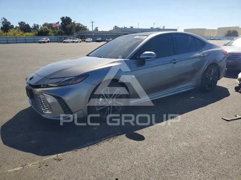 2025 Toyota CAMRY фото