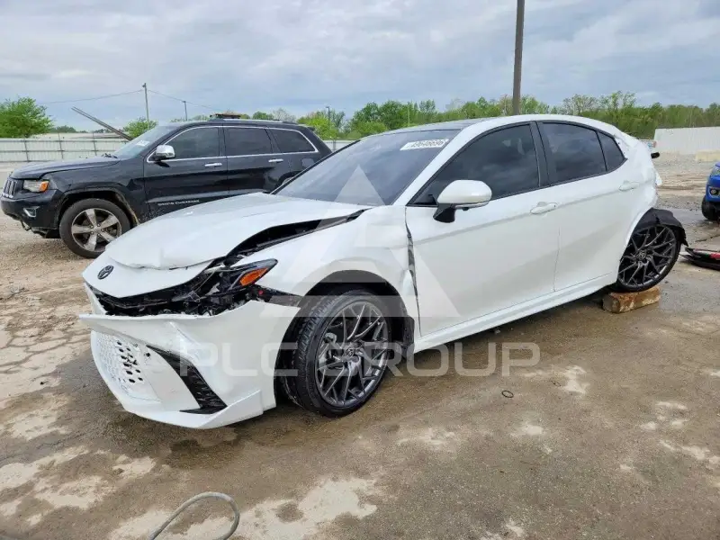 2025 Toyota CAMRY фото