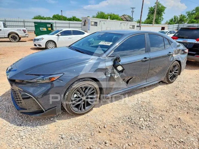 2025 Toyota CAMRY фото