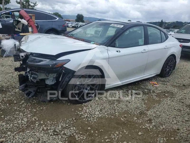 2025 Toyota CAMRY фото