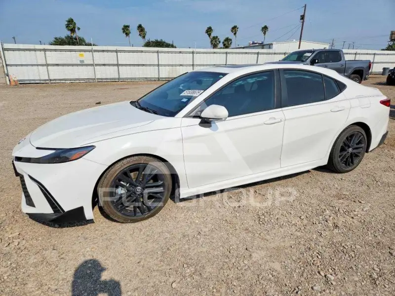 2025 Toyota CAMRY photo